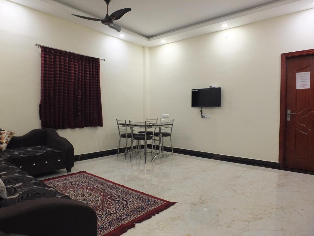 Sushmika Resorts Inn Yercaud Buitenkant foto